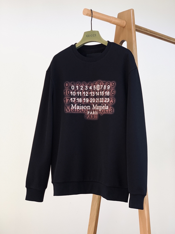 ブランドパーカー正面デザイン